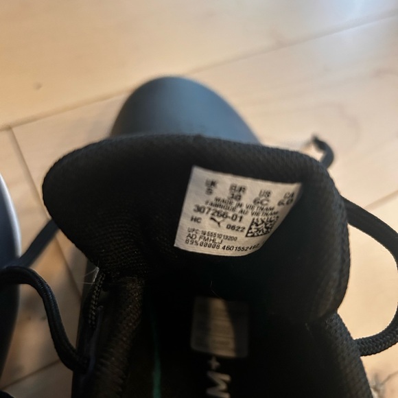 Sleek Puma Motorsport Black and Grey  Shoes - Picture 3 of 3
